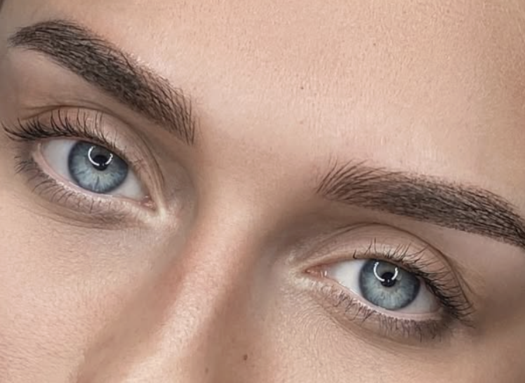 Püsimeik kombineeritud kulmud